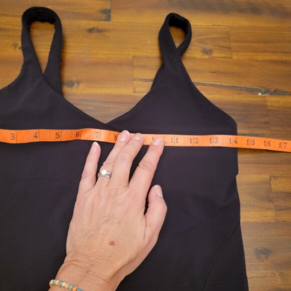 Lululemon Sports Bra Womens 8 Align Black Stretch Tank Top Sporty Gym Fitness - Picture 12 of 15